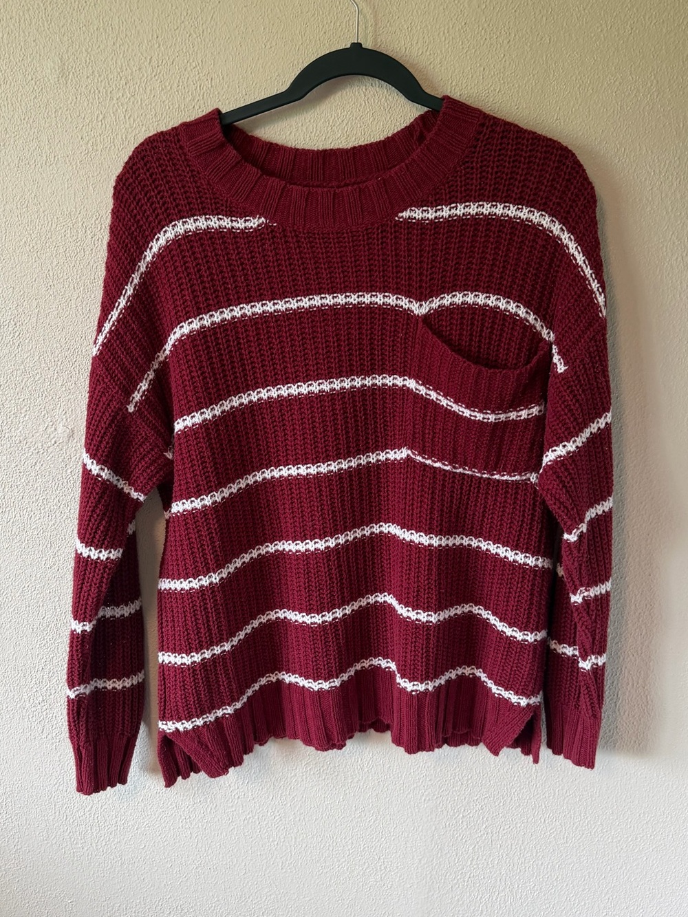 American Eagle Burgundy Striped Knit Sweater Size Medium | Pocket Pullover